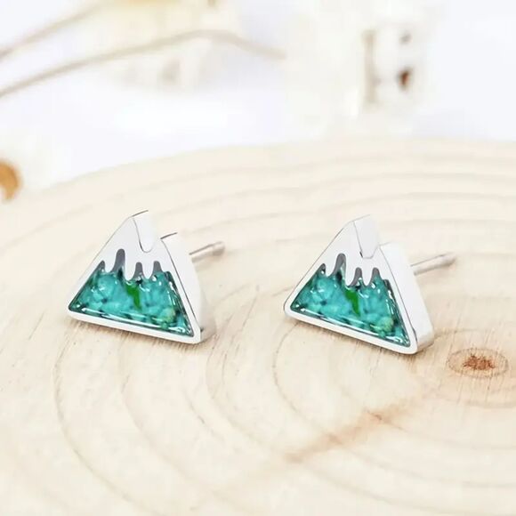 🌄 "Expedition" Silver & Turquoise-Colored Mountain Stud Earrings - Picture 1 of 3